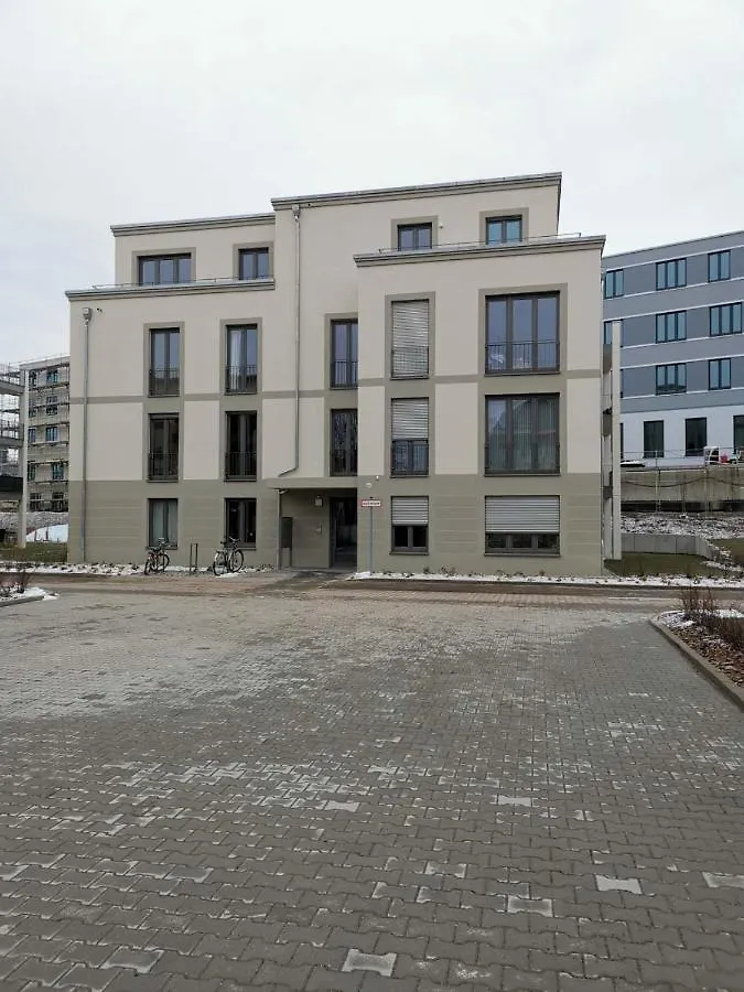 Gemuetliches Privatzimmer In Geraeumiger Gemeinschaftswohnung Dresden