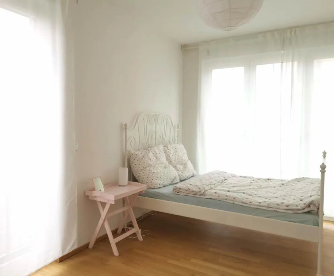 Gemuetliches Privatzimmer In Geraeumiger Gemeinschaftswohnung Dresden Apartment