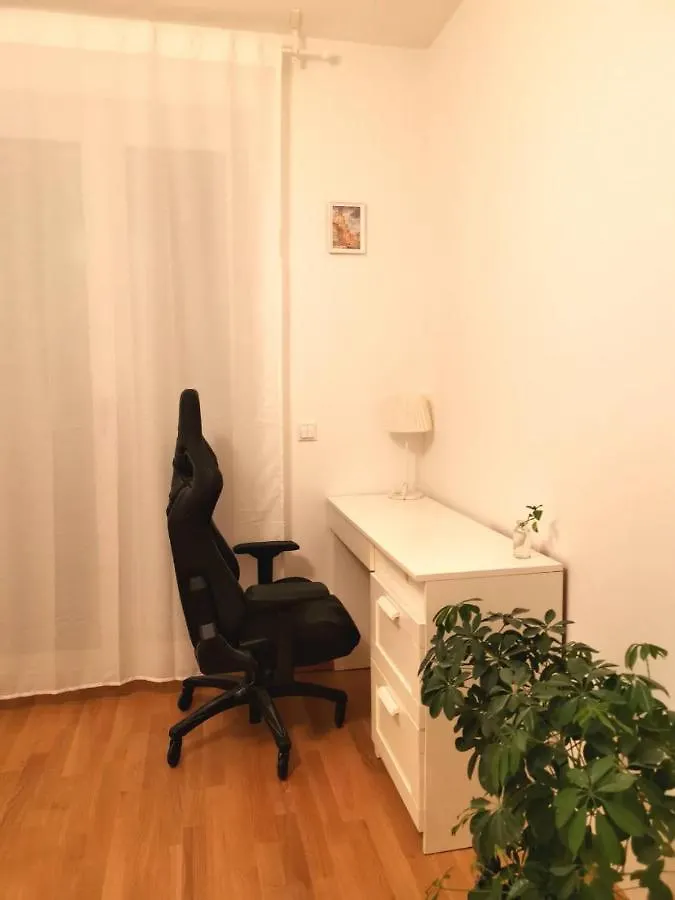 Gemuetliches Privatzimmer In Geraeumiger Gemeinschaftswohnung Дрезден 0*,  Германия